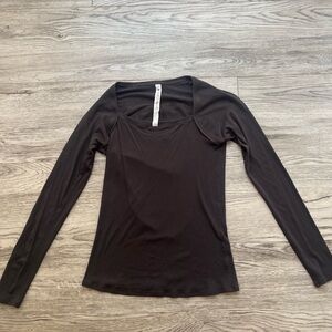 Hold tight long sleeve shirt with square neckline